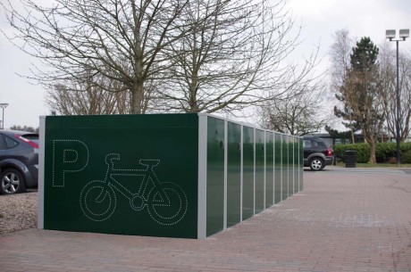 Park pedal lockers