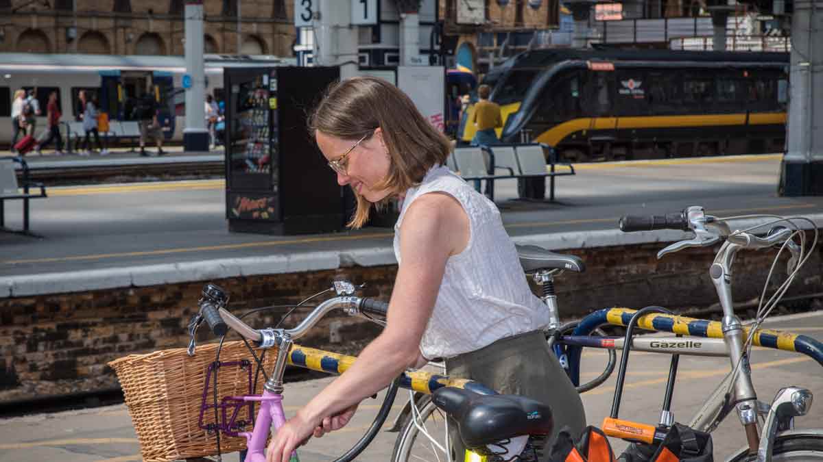 York business cycle train station